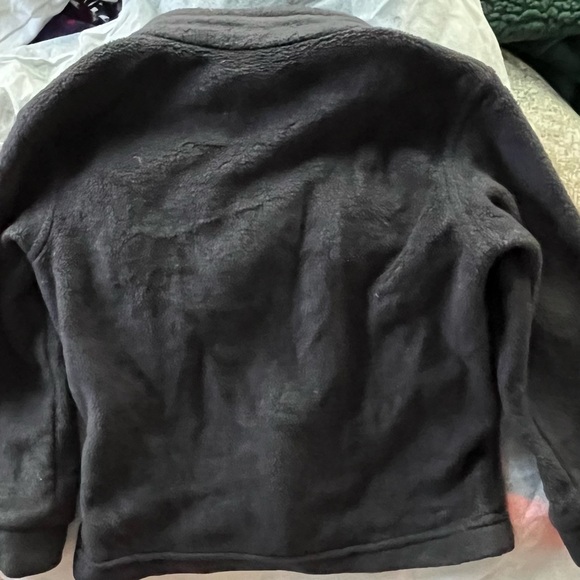COLUMBIA KIDS BLACK ZIP UP FLEECE.:.WORN 1x..kids grow WAY TOO FAST!
SIZE 3T 🐰 - Picture 7 of 11